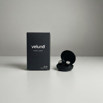 Veluno Pulse black silver packaging and carry case